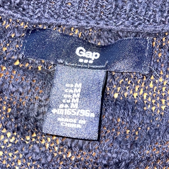 New Women’s Gap Lightweight Striped Sweater - Picture 7 of 8